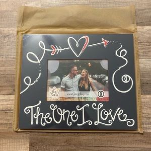 💥BRAND NEW💥 Glory Haus Photo Frame